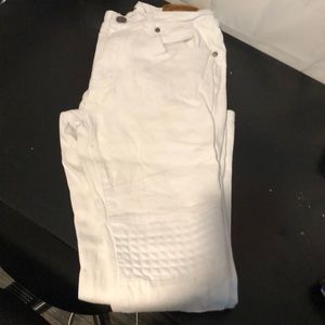 White Raw Pants